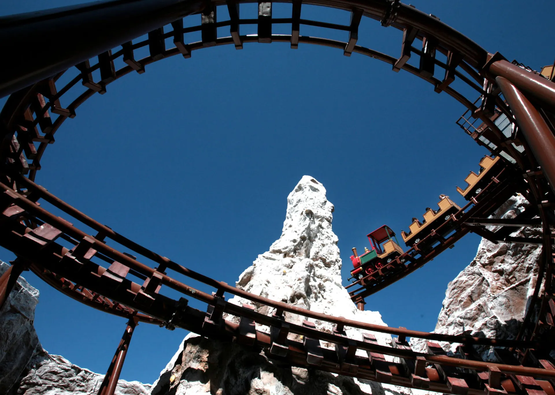 Gardaland Park - Mammut