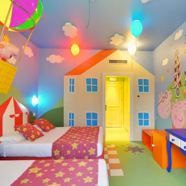 Gardaland Hotel - Peppa Pig Themed Room