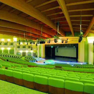 Gard Theatre 06