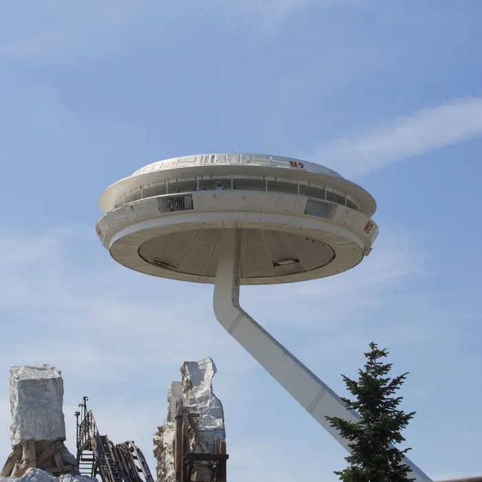 Gardaland Park - Flying Island