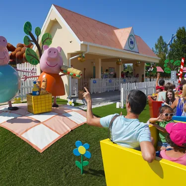 Gardaland Park - Peppa Pig Land - Il Trenino di Nonno Pig - Percorso